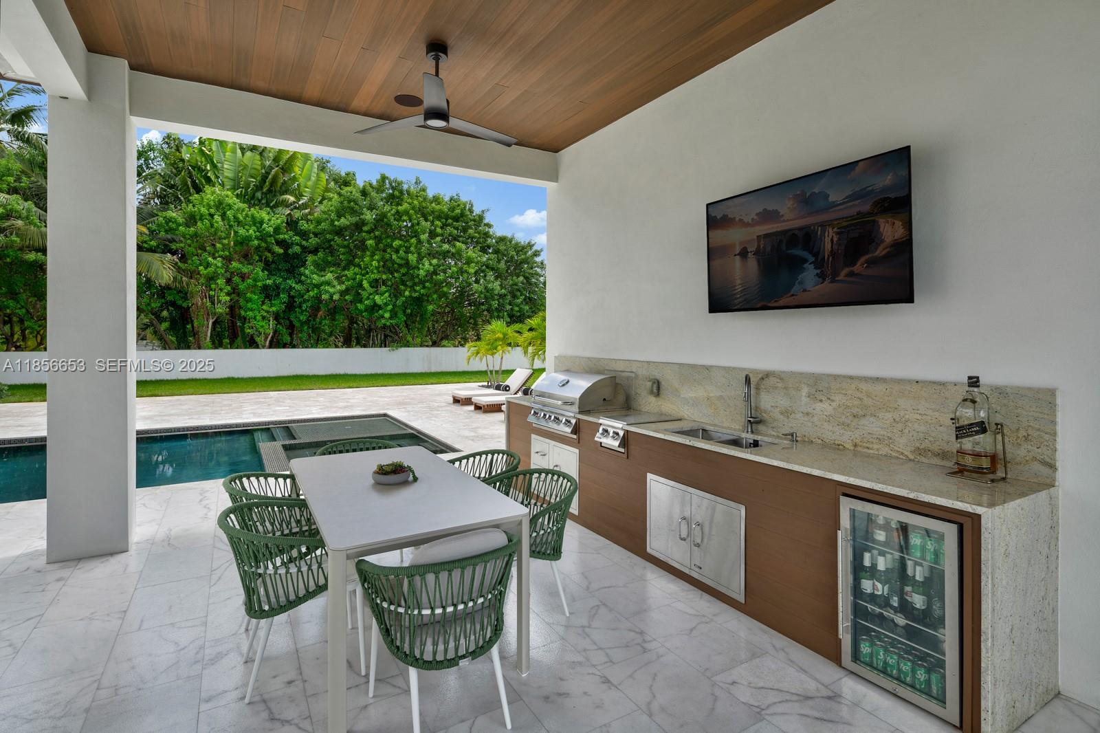 80 Northwest 129th Avenue Miami, FL 33182 - Photo 32 of 34