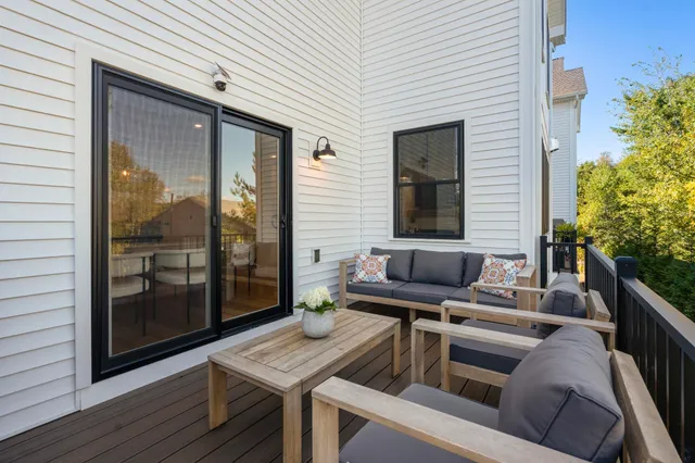 $829,900 | 12 Founders Square, Unit A, Greenland, NH 03840