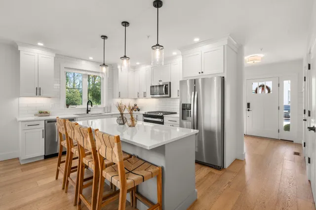 $829,900 | 12 Founders Square, Unit A, Greenland, NH 03840