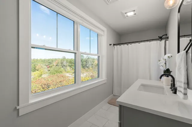 $829,900 | 12 Founders Square, Unit A, Greenland, NH 03840