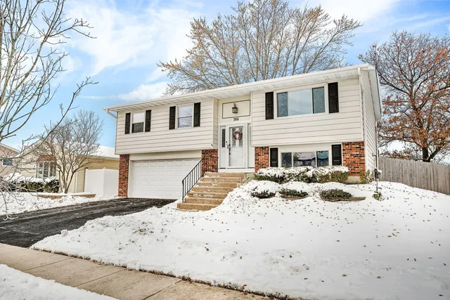 $345,000 | 700 Evergreen Court, Romeoville, IL 60446
