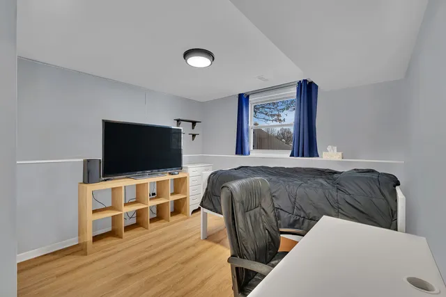 $345,000 | 700 Evergreen Court, Romeoville, IL 60446