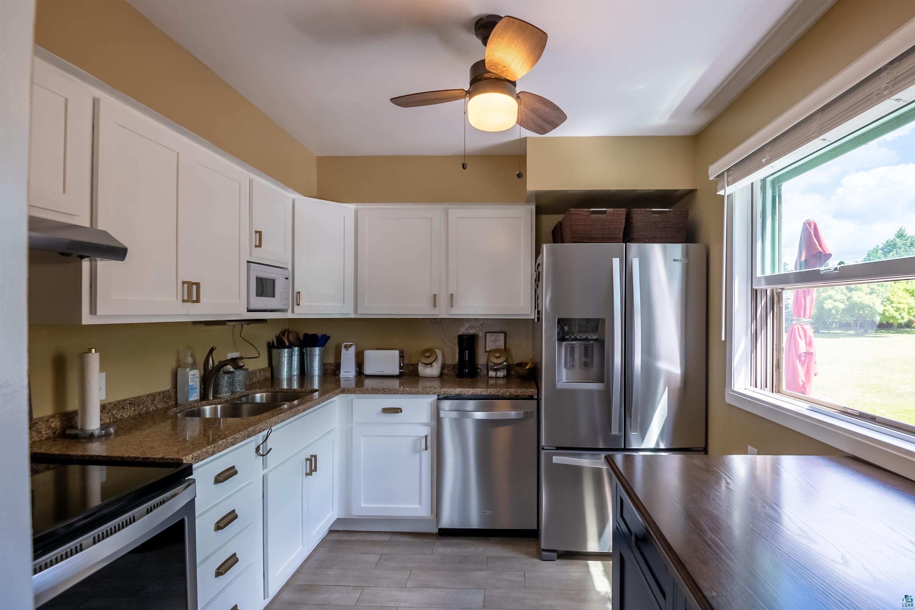 1217 North 33rd Street Superior, WI 54880 - Photo 8 of 46