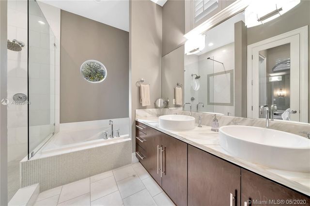 $1,090,000 | 417 Amalfi Avenue, Coral Gables, FL 33146