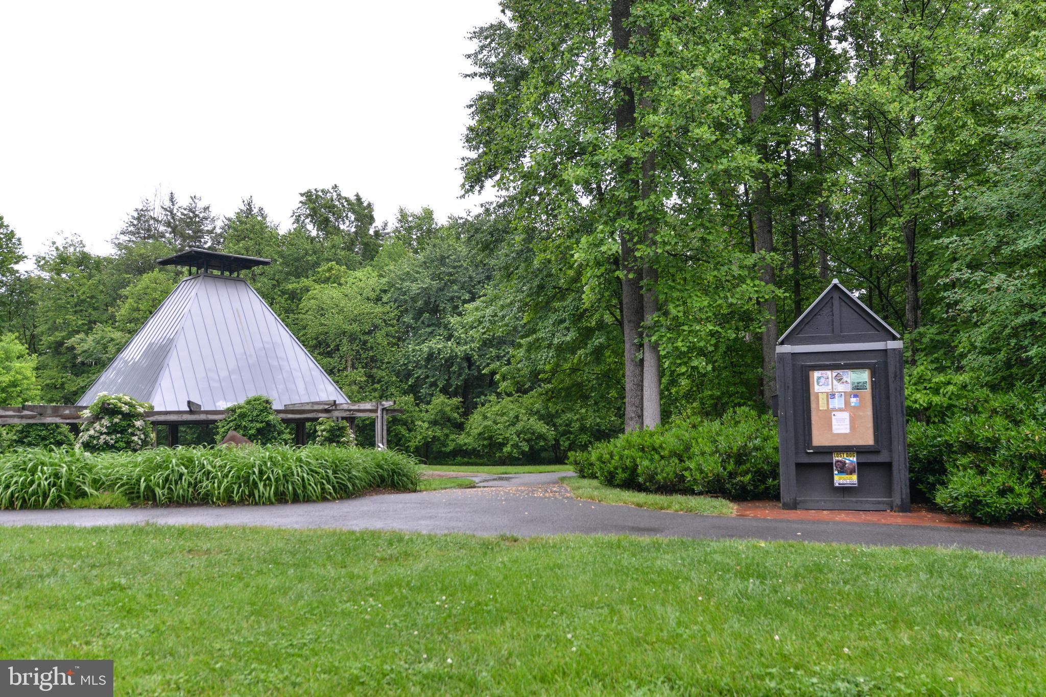 1286 Vintage Place Reston, VA 20194 - Photo 43 of 44 Gallery Image 43