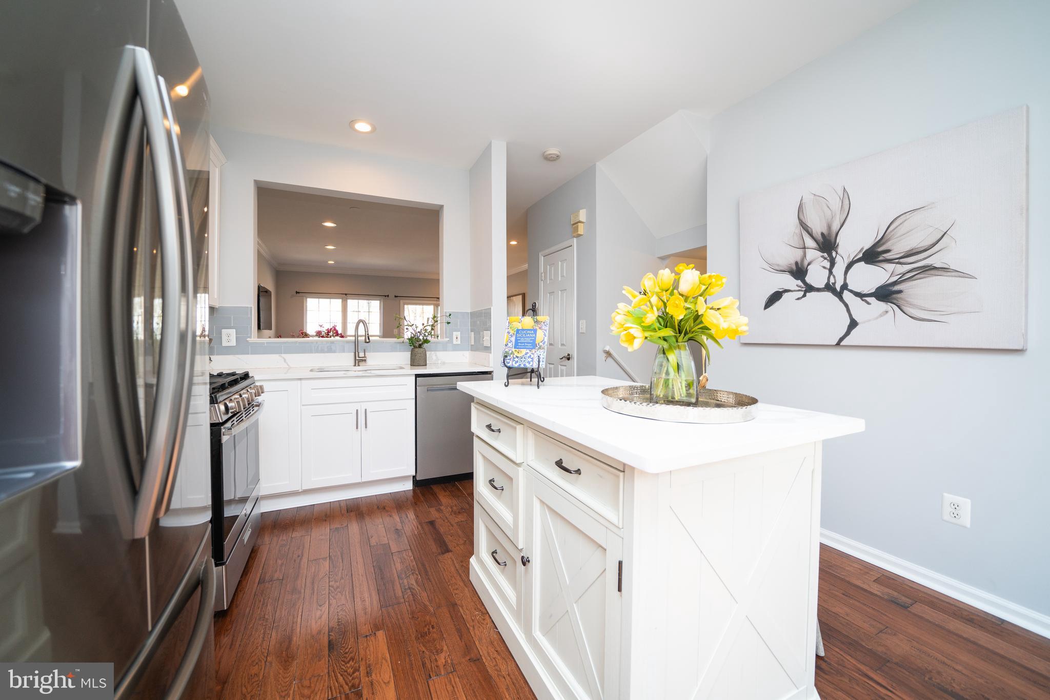1286 Vintage Place Reston, VA 20194 - Photo 7 of 44 Gallery Image 7