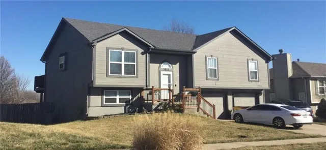 $315,000 | 1410 Northwest Nolan Drive, Grain Valley, MO 64029