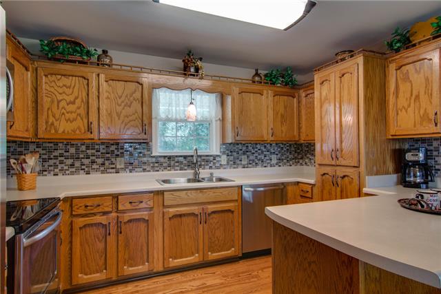835 Cothran Road Columbia, TN 38401 - Photo 7 of 20 Sellers have updated everything in this home! New plumbing Fixtures & Light Fixtures.