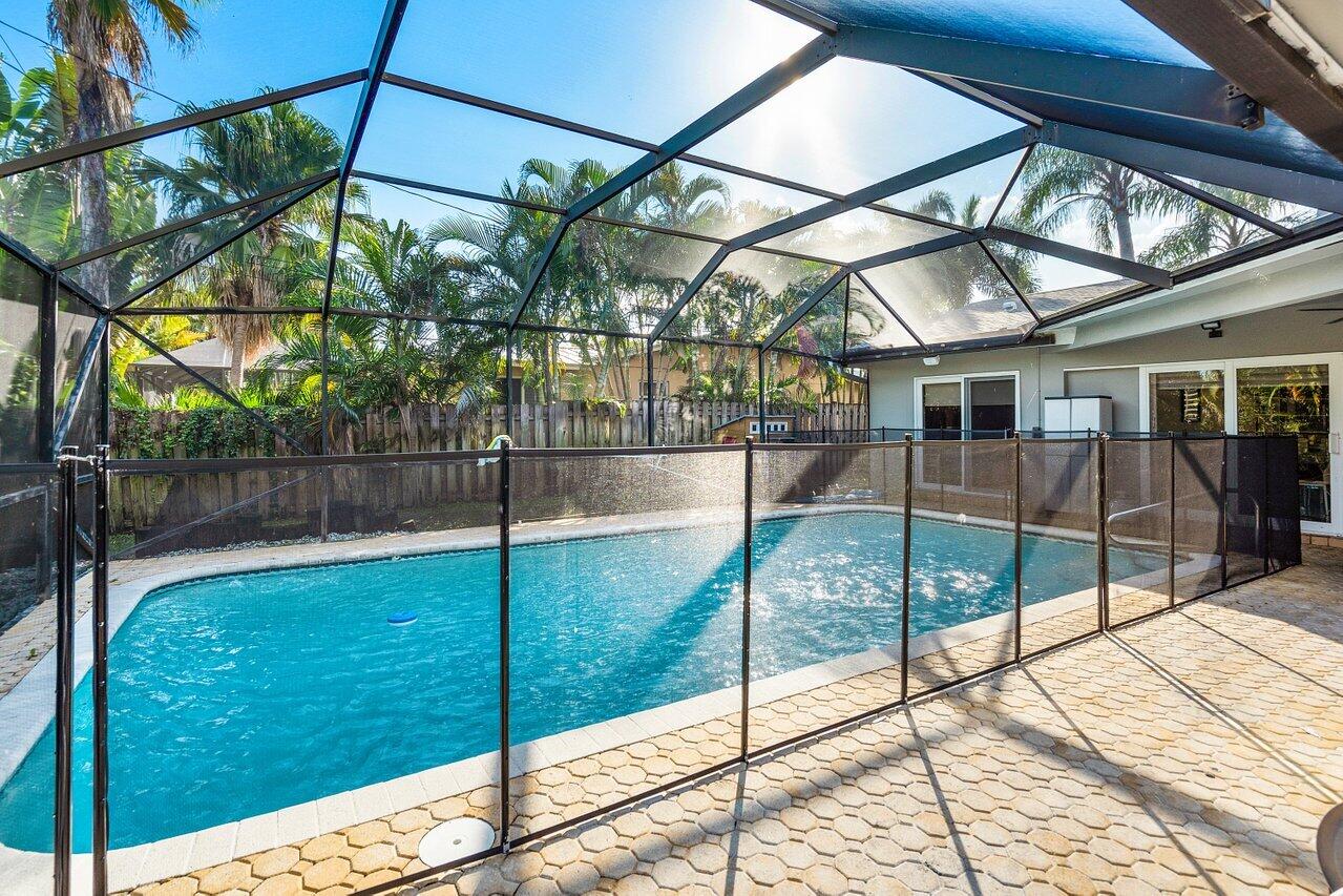 4900 Northwest 5th Avenue Boca Raton, FL 33431 - Photo 23 of 26 026-4900Northwest5thAvenue-BocaRaton-FL-