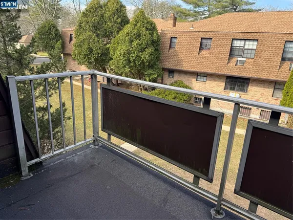 $2,250 | 252 Collignon Way, Unit 3B, River Vale, NJ 07675