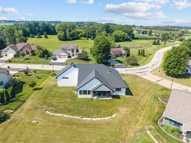 $699,900 | N536 Robinhood Drive, Sherwood, WI 54169