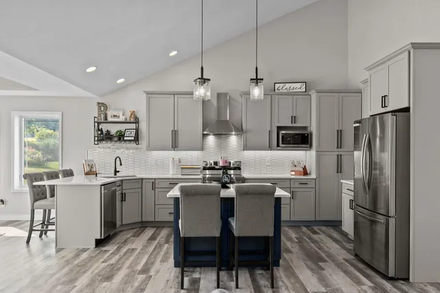 $699,900 | N536 Robinhood Drive, Sherwood, WI 54169