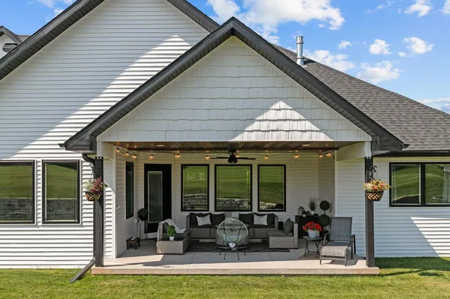 $699,900 | N536 Robinhood Drive, Sherwood, WI 54169