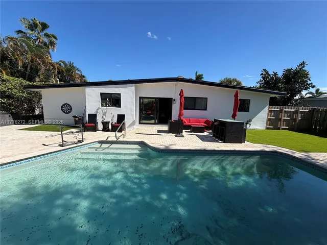 a view of outdoor space yard and patio