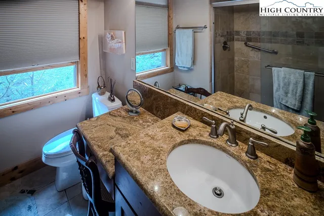 $990,000 | 167 Rhododendron Drive, Beech Mountain, NC 28604