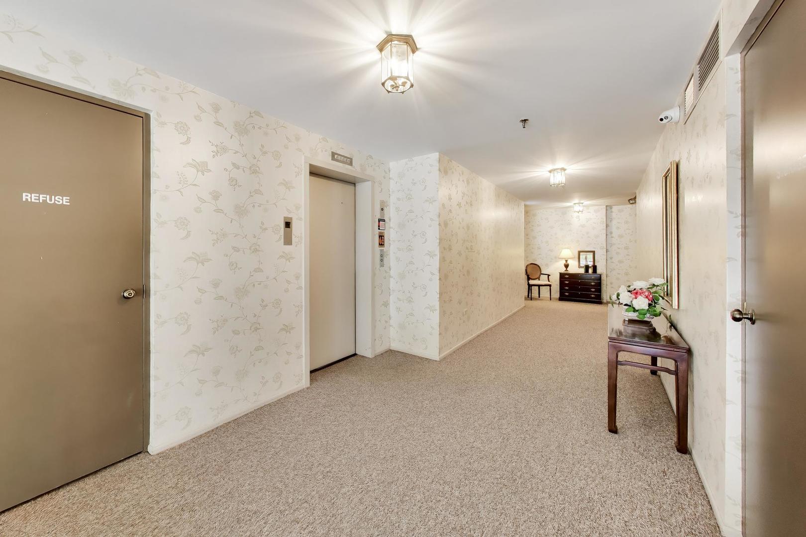 1066 Shermer Road, Unit 20 Northbrook, IL 60062 - Photo 23 of 27