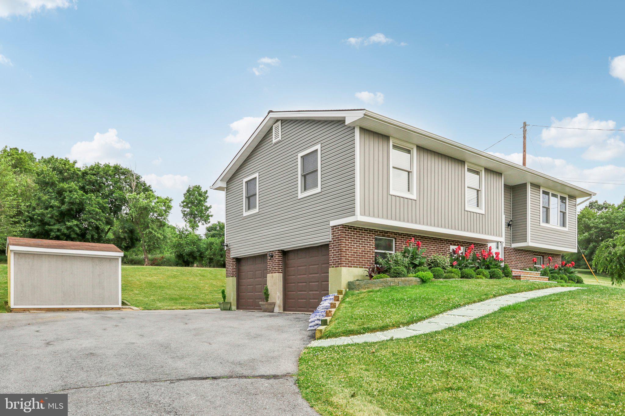 4641 Kernsville Road Orefield, PA 18069 - Photo 3 of 40 Gallery Image 3