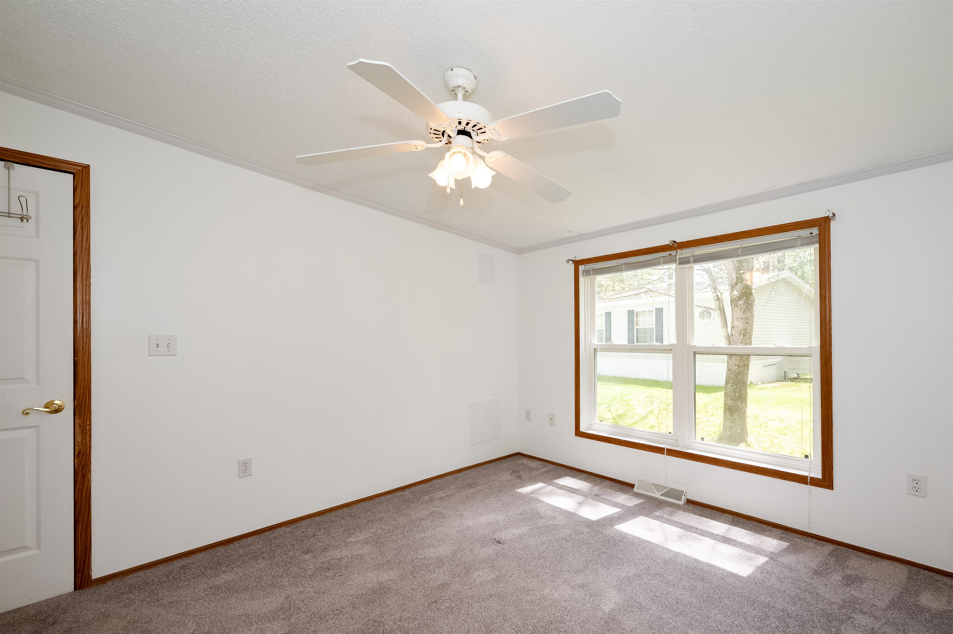 6 Hawk Lane Rochester, NH 03868 - Photo 18 of 38
