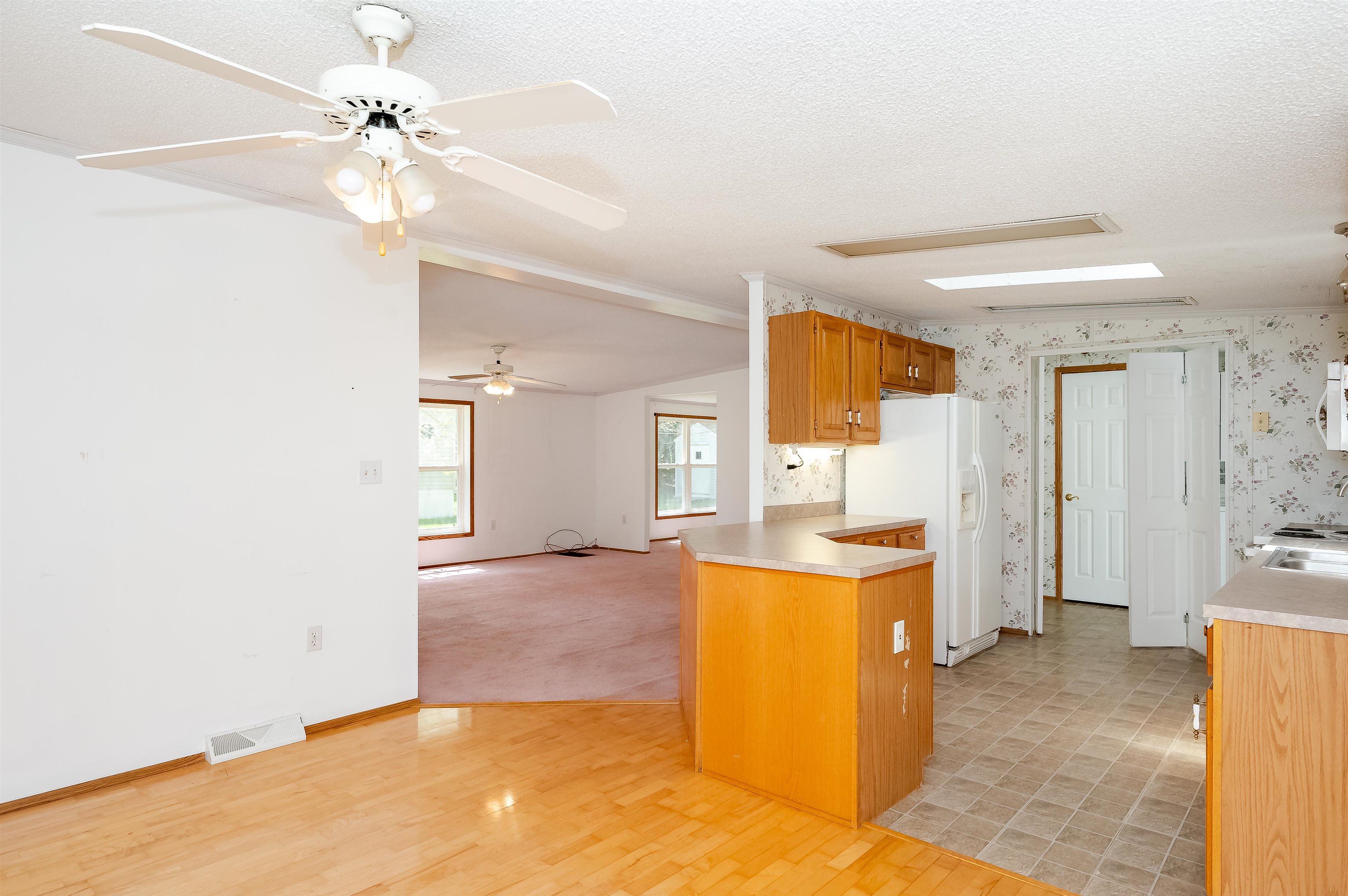 6 Hawk Lane Rochester, NH 03868 - Photo 34 of 38