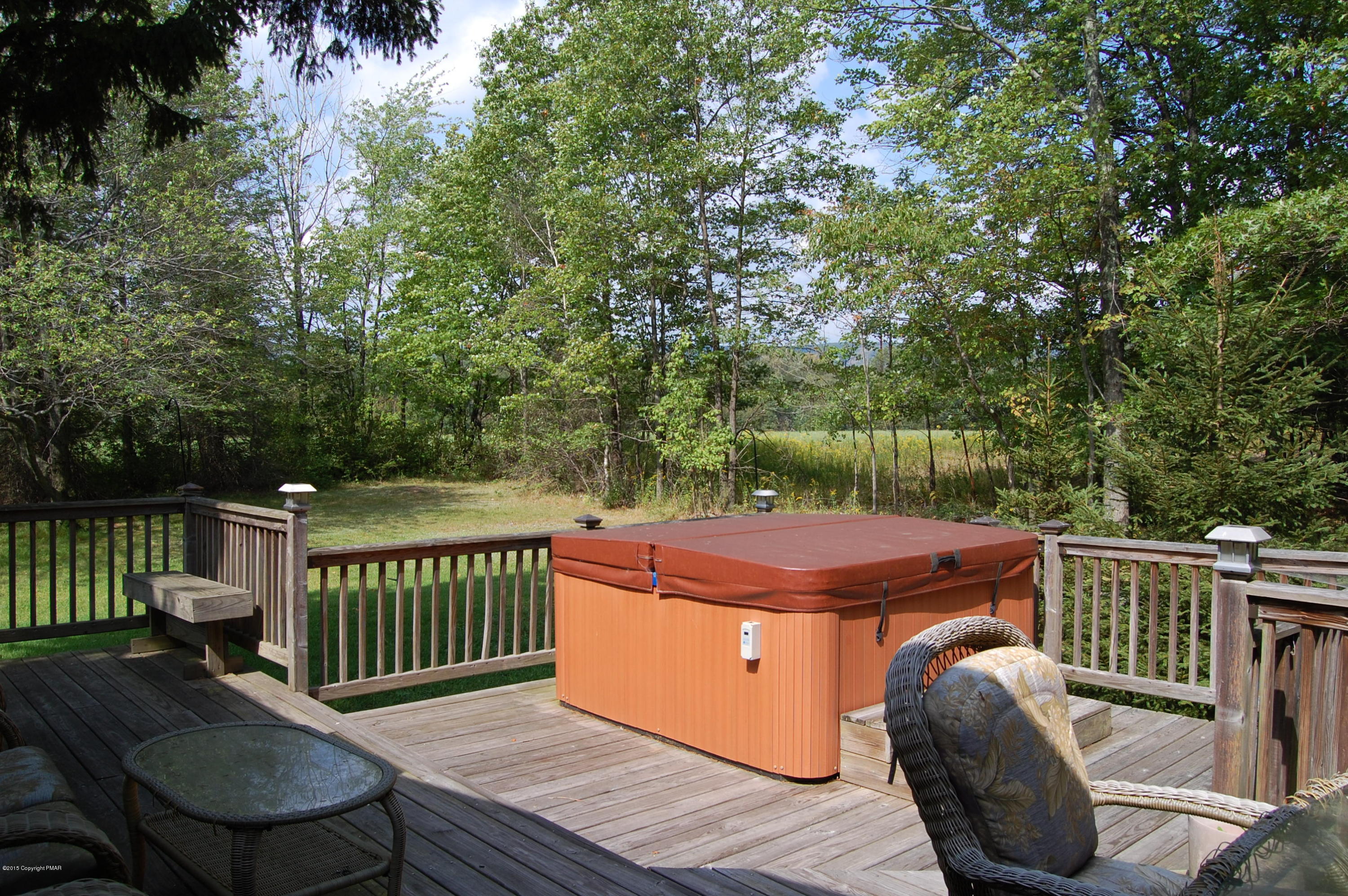 2106 Mountain Road Stroudsburg, PA 18360 - Photo 15 of 19 Deck