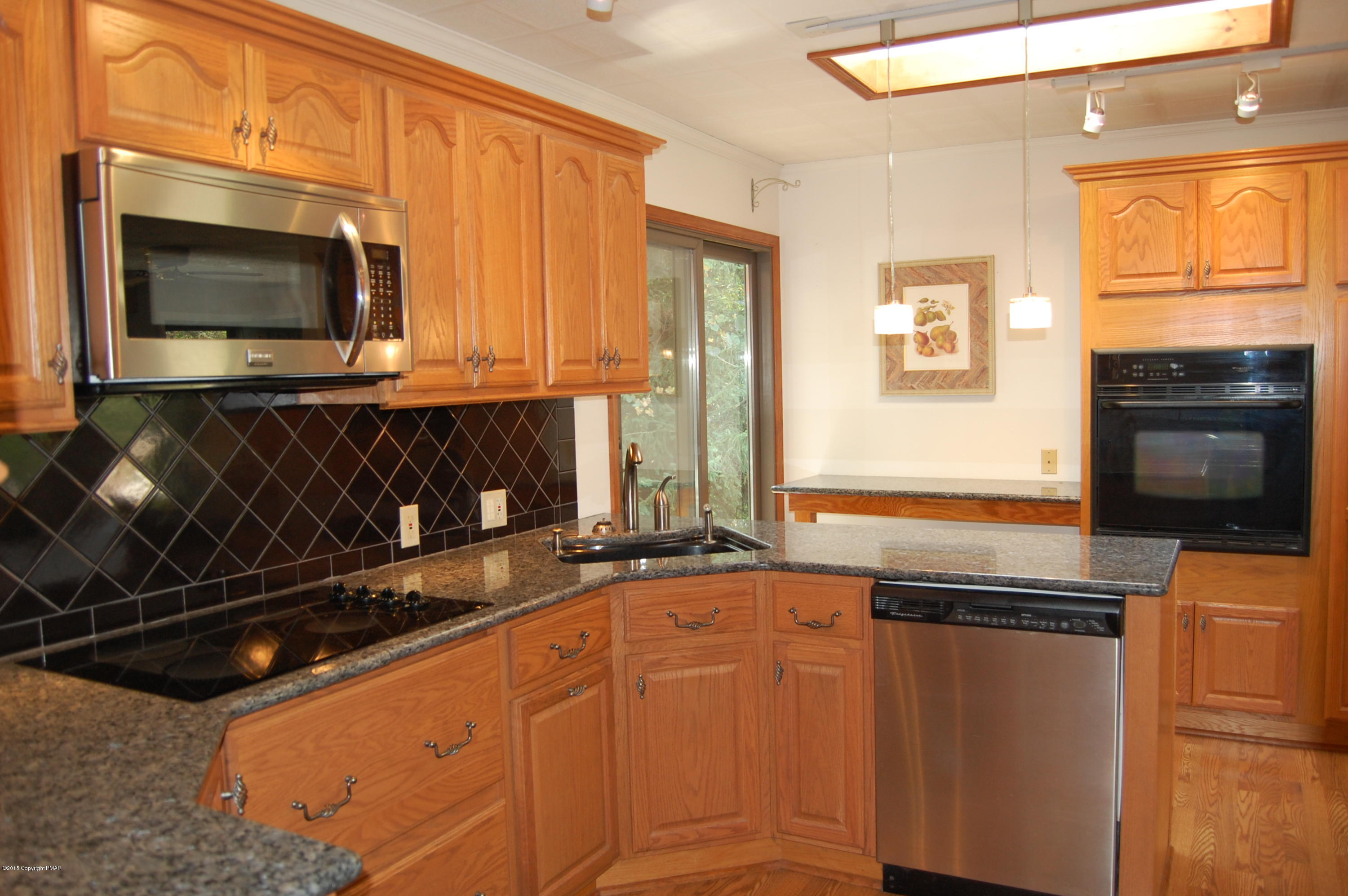 2106 Mountain Road Stroudsburg, PA 18360 - Photo 3 of 19 Kitchen