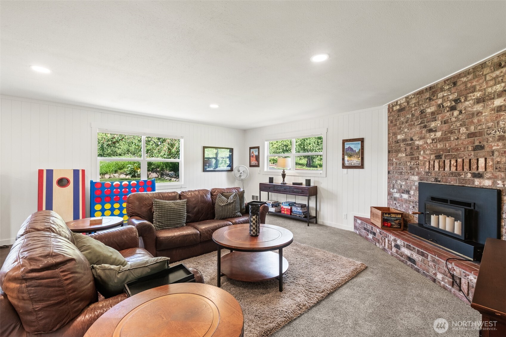 9753 Nibbelink Road Peshastin, WA 98847 - Photo 20 of 35 a living room with furniture and a fireplace