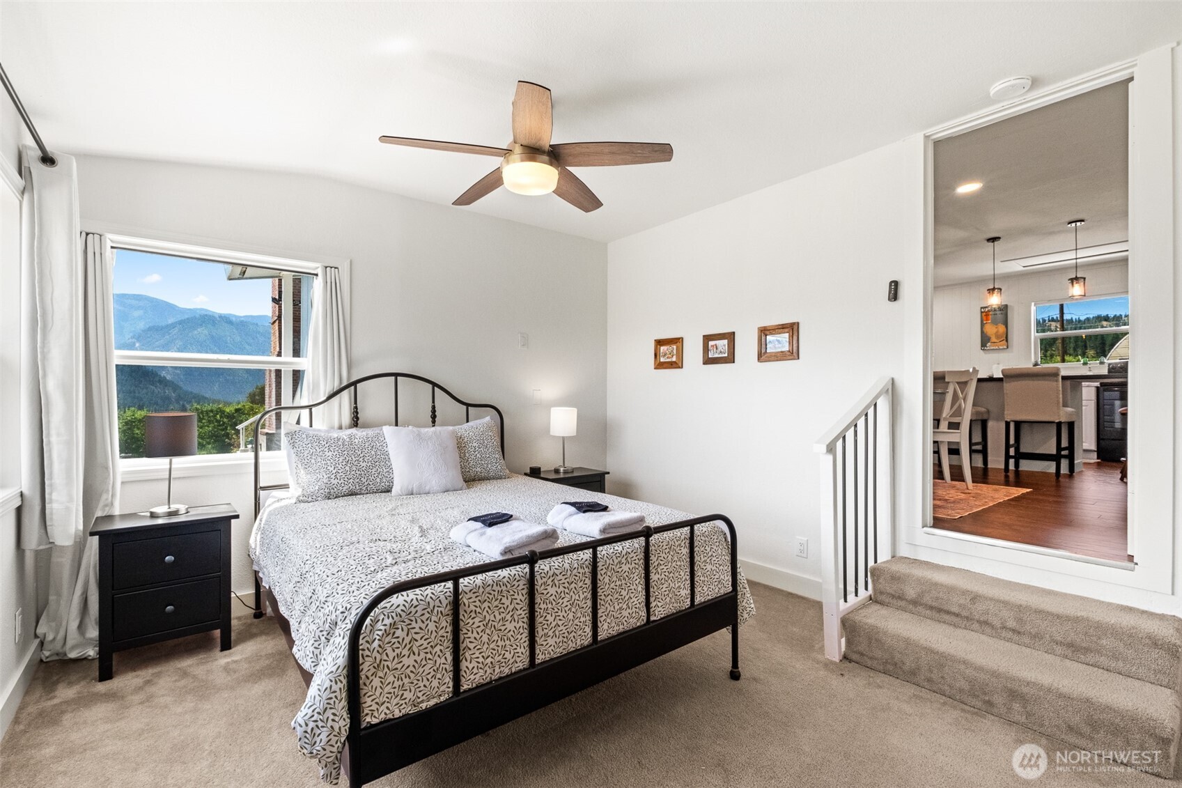 9753 Nibbelink Road Peshastin, WA 98847 - Photo 21 of 35 a bedroom with a bed and a window