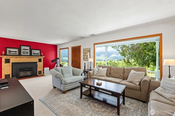 $1,150,000 | 9753 Nibbelink Road, Peshastin, WA 98847