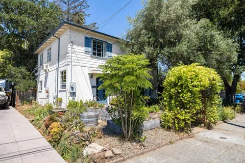 $825,000 | 2053 Humboldt Street, Santa Rosa, CA 95404