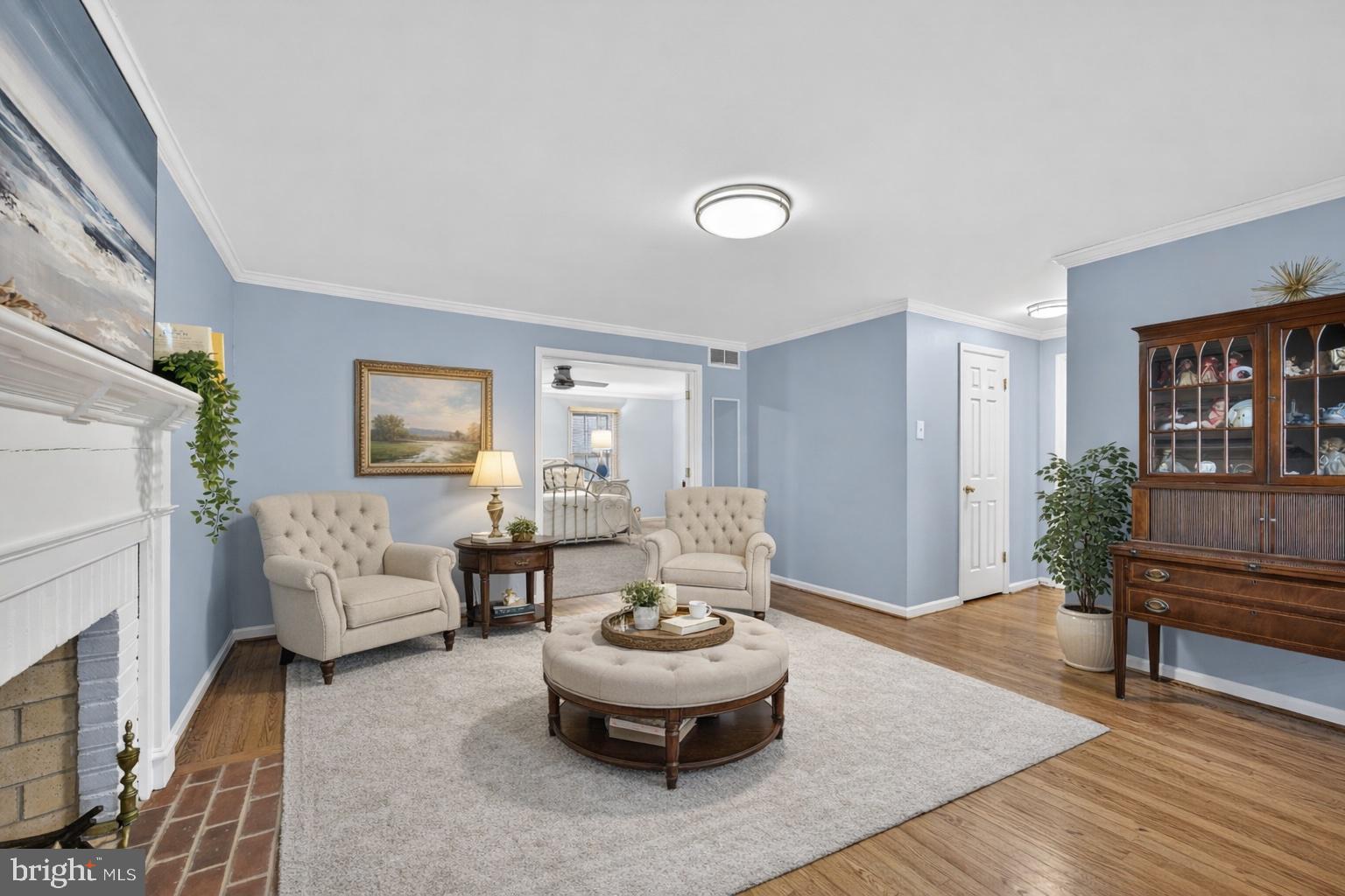 55 Cove Road Moorestown, NJ 08057 - Photo 29 of 43 Virtually staged Sitting Room