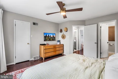 $549,000 | 817 Kater Street, Unit B, Philadelphia, PA 19147