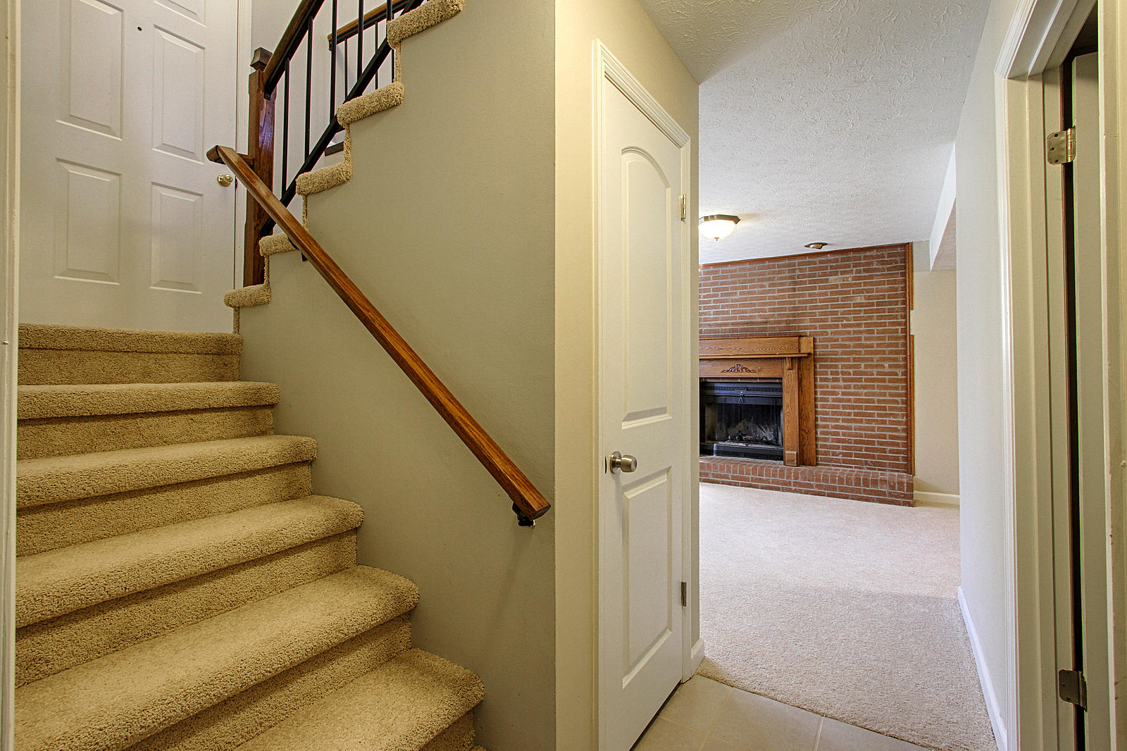 824 Bent Tree Road Knoxville, TN 37934 - Photo 8 of 16 Stairs Going Up!