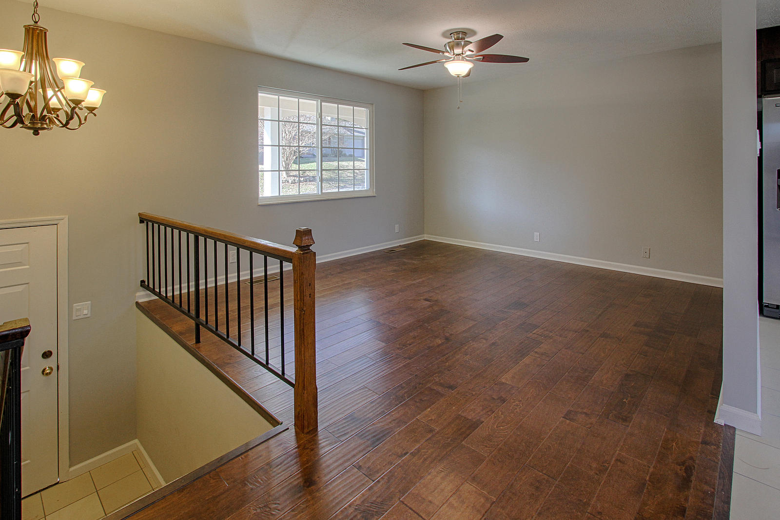 824 Bent Tree Road Knoxville, TN 37934 - Photo 9 of 16 Living Room-Tobacco Hardwood Flr
