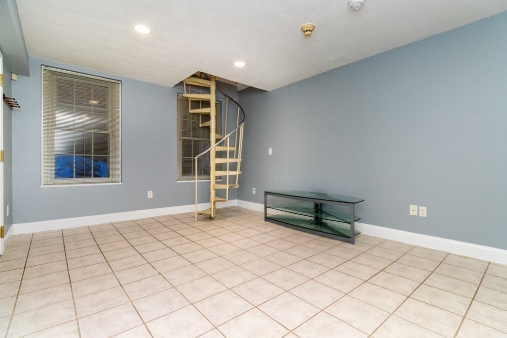 35 Chestnut Street, Unit 2 Chelsea, MA 02150 - Photo 14 of 24