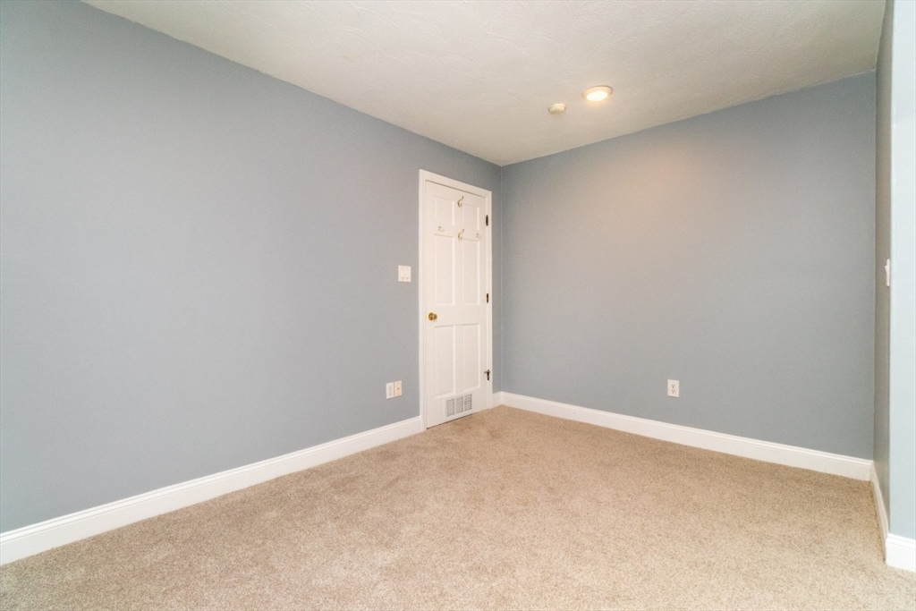 35 Chestnut Street, Unit 2 Chelsea, MA 02150 - Photo 18 of 24