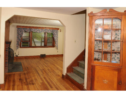 103 Oriole Road Stoughton, MA 02072 - Photo 3 of 7 Gallery Image 3