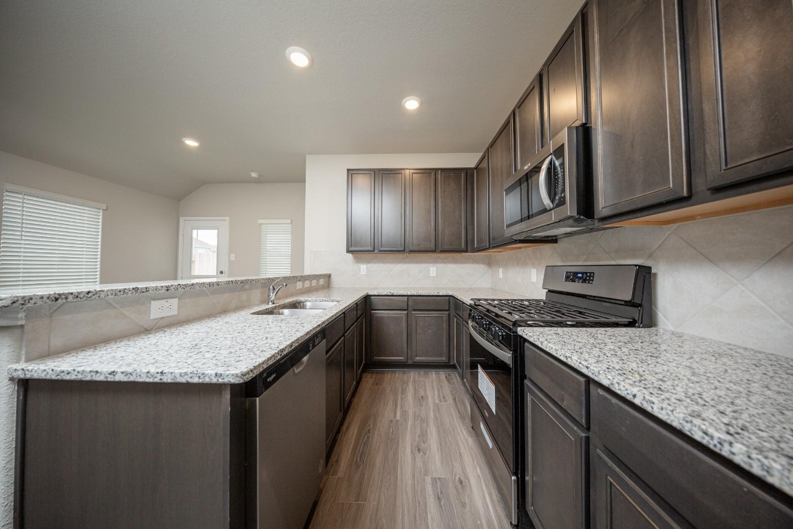 5615 James Michael Drive Rosharon, TX 77583 - Photo 7 of 26