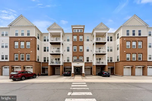 $504,900 | 24661 Woolly Mammoth Terrace, Unit 403, Aldie, VA 20105