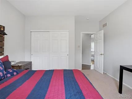 $575,000 | 6632 Towne Woods Drive, St. Louis, MO 63129