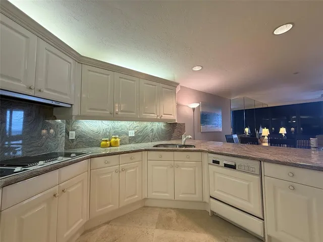 $15,000 | Undisclosed Address, Juno Beach, FL 33408