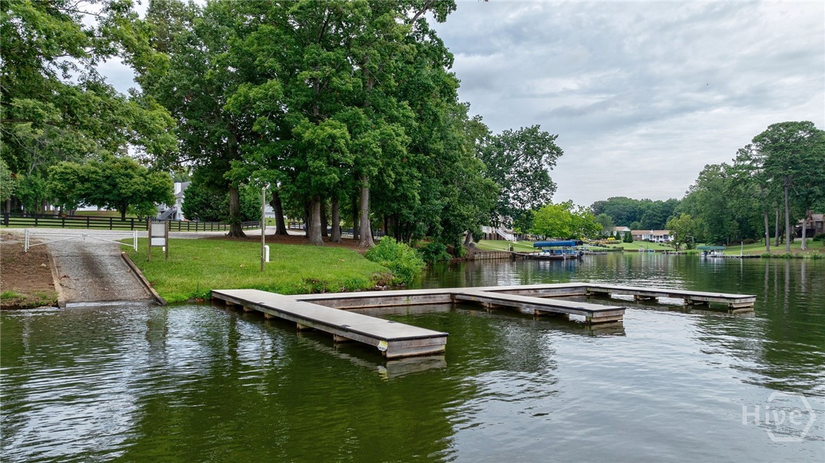 1091 Sunset Bluff Greensboro, GA 30642 - Photo 43 of 44