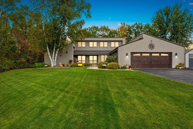 $824,900 | N5938 Wolf River Road, Shawano, WI 54166