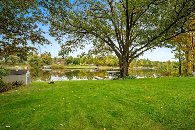 $824,900 | N5938 Wolf River Road, Shawano, WI 54166