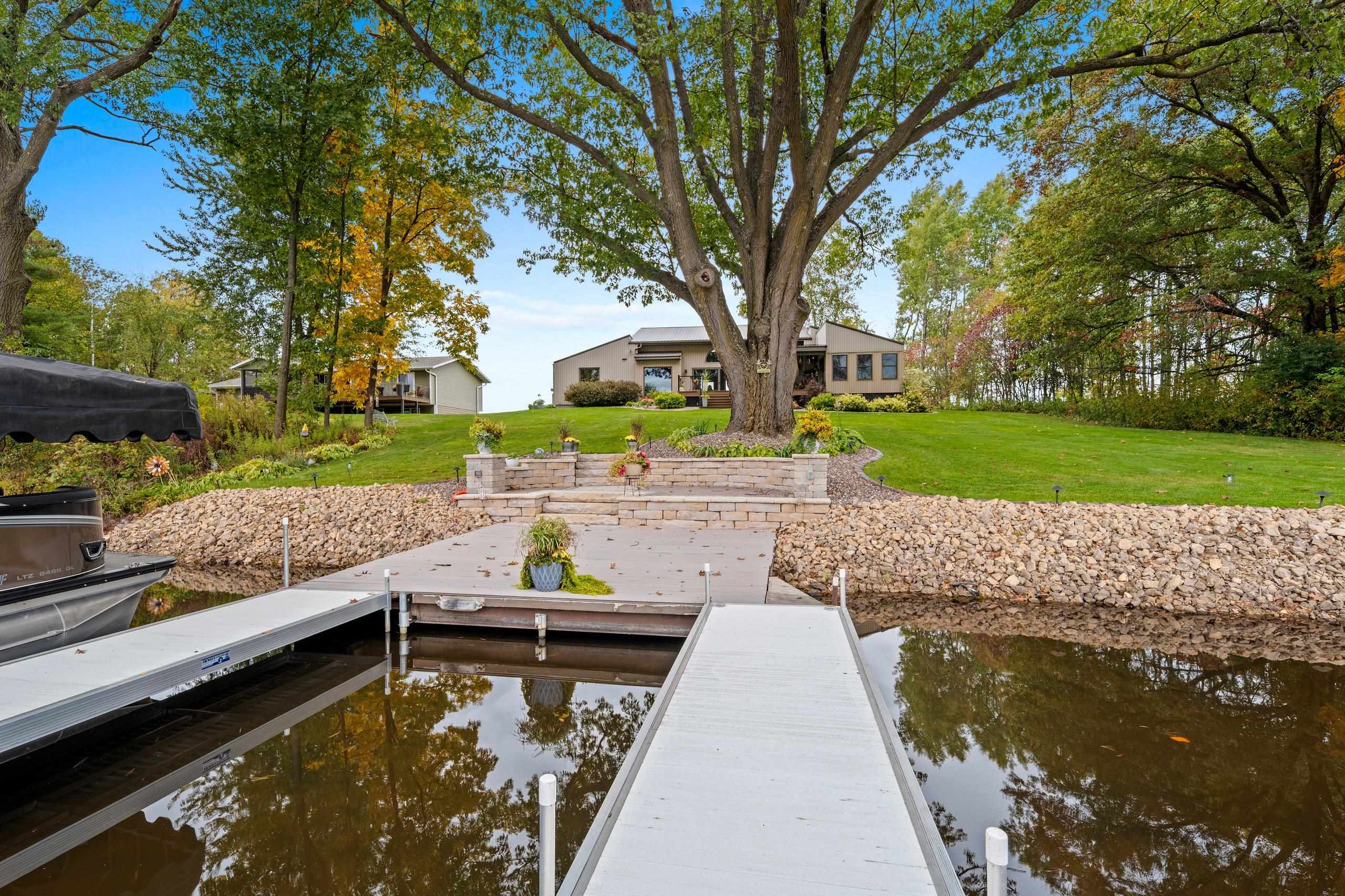 N5938 Wolf River Road Shawano, WI 54166 - Photo 22 of 87