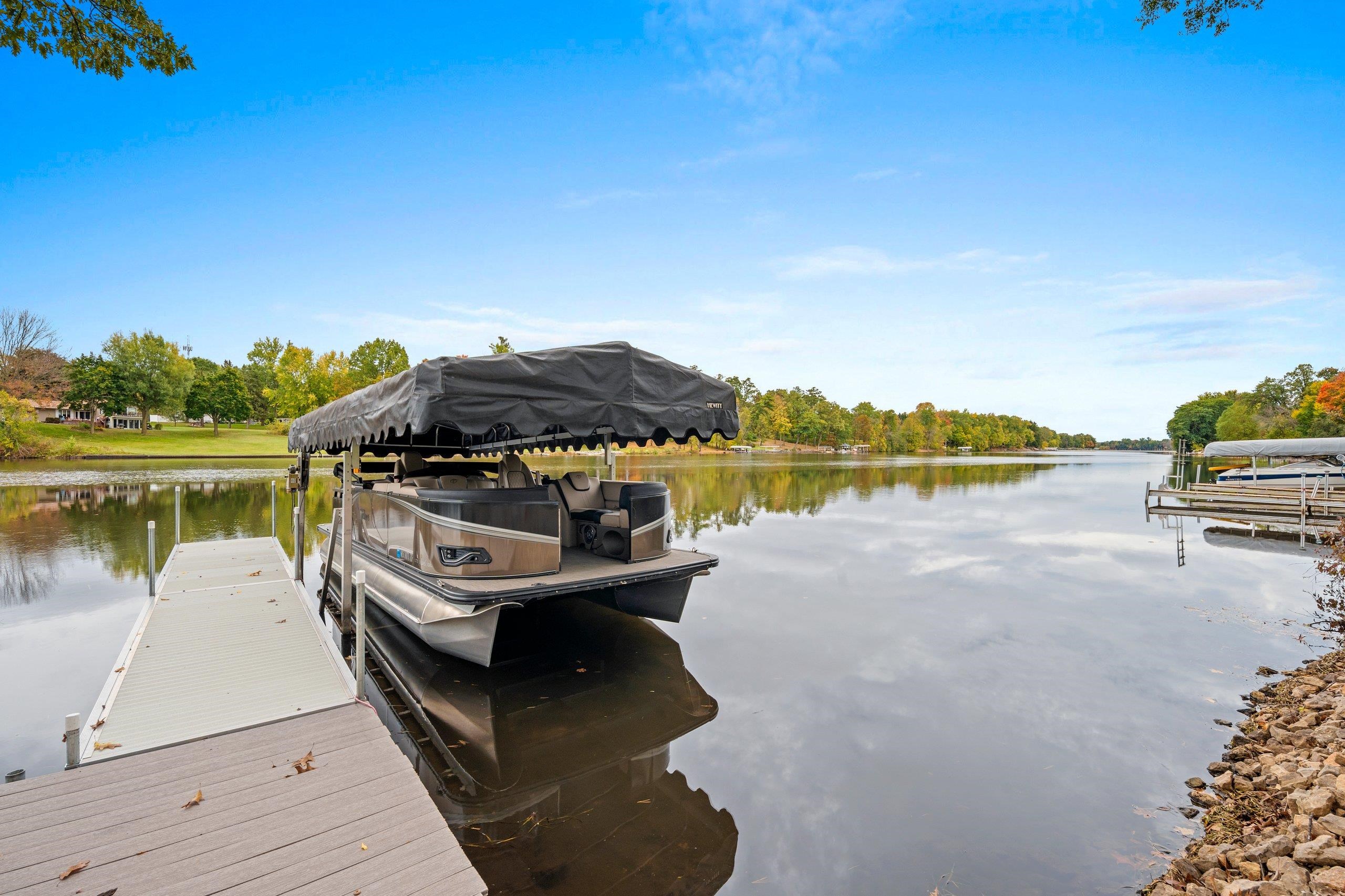 N5938 Wolf River Road Shawano, WI 54166 - Photo 24 of 87