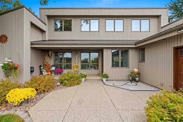 $824,900 | N5938 Wolf River Road, Shawano, WI 54166