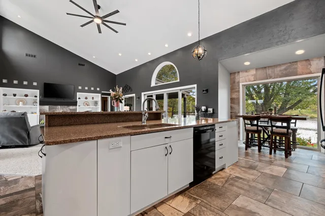 $824,900 | N5938 Wolf River Road, Shawano, WI 54166