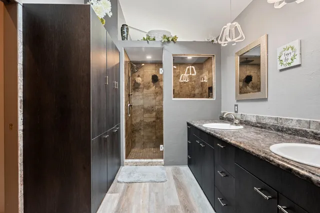 $824,900 | N5938 Wolf River Road, Shawano, WI 54166