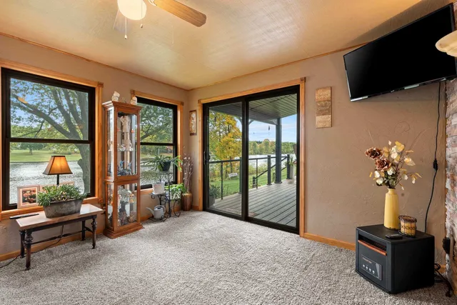 $824,900 | N5938 Wolf River Road, Shawano, WI 54166