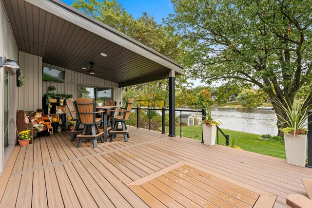 $824,900 | N5938 Wolf River Road, Shawano, WI 54166